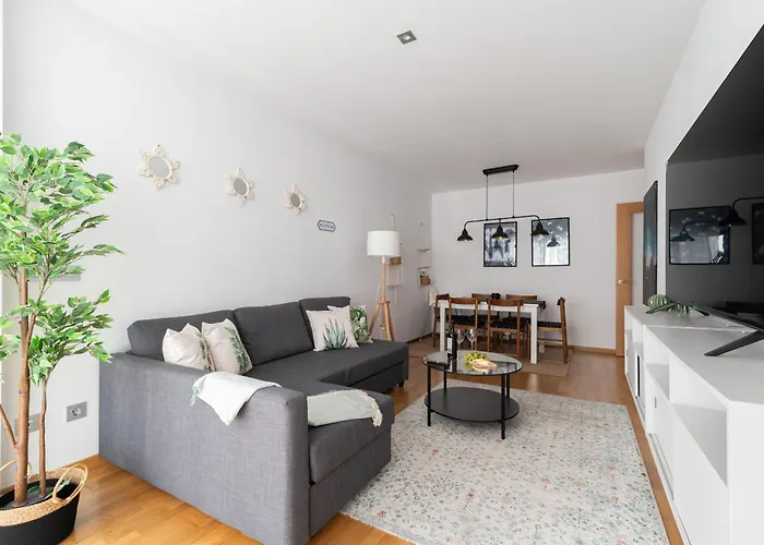 Gran Con Parking By Panama 比戈